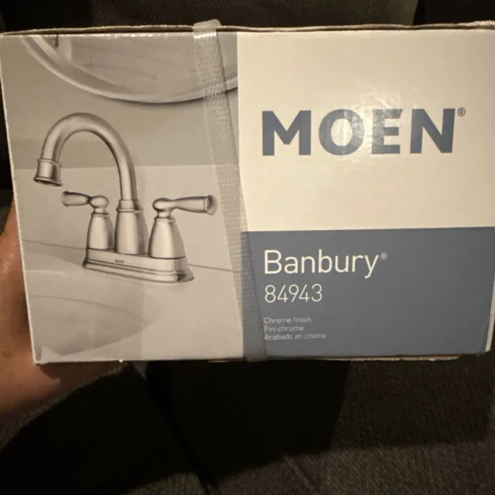 MOEN Banbury 4 in. Centerset Double Handle Bathroom Faucet in Chrome 84943